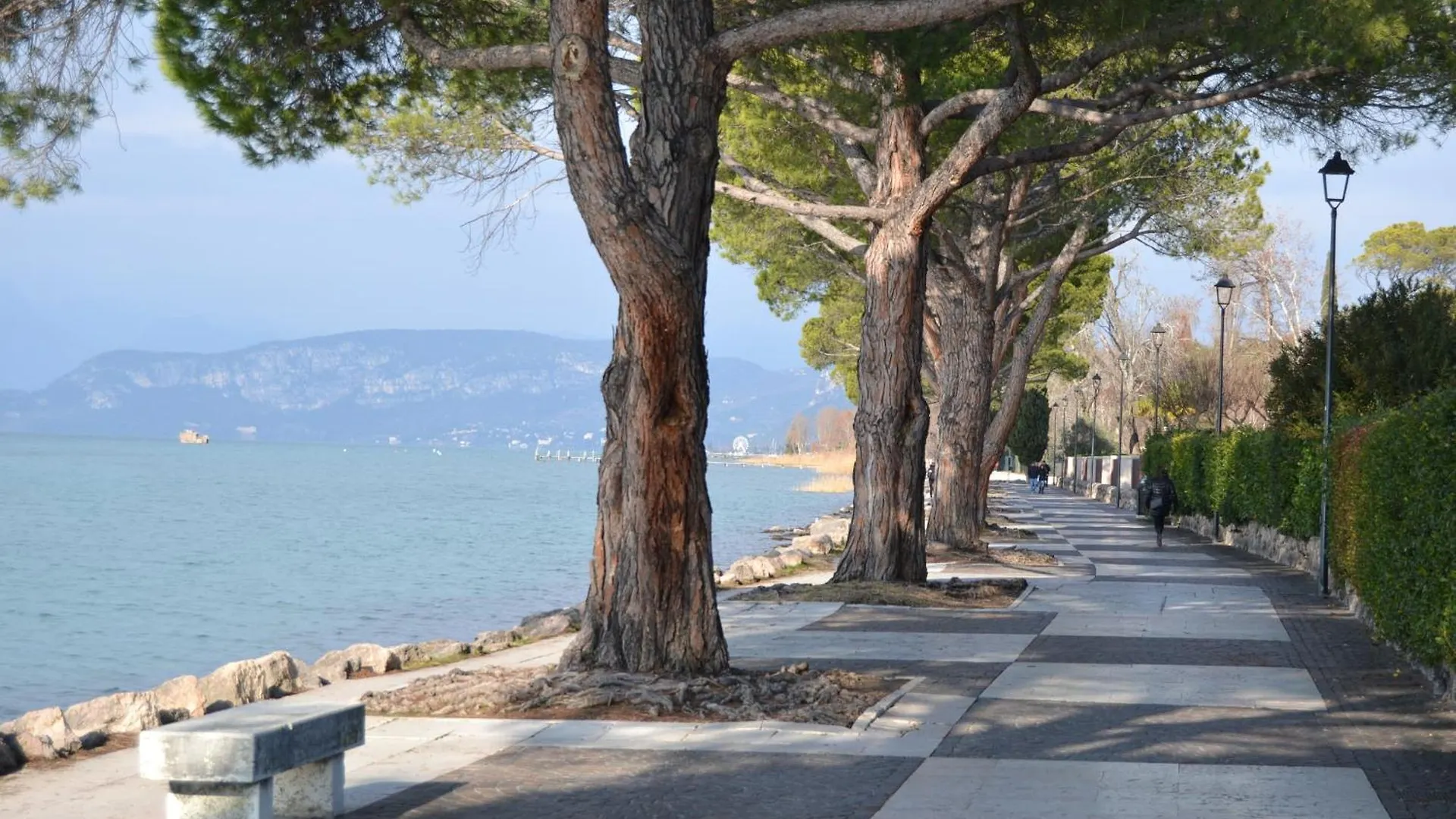 Betulla Lake View Apartment Lazise